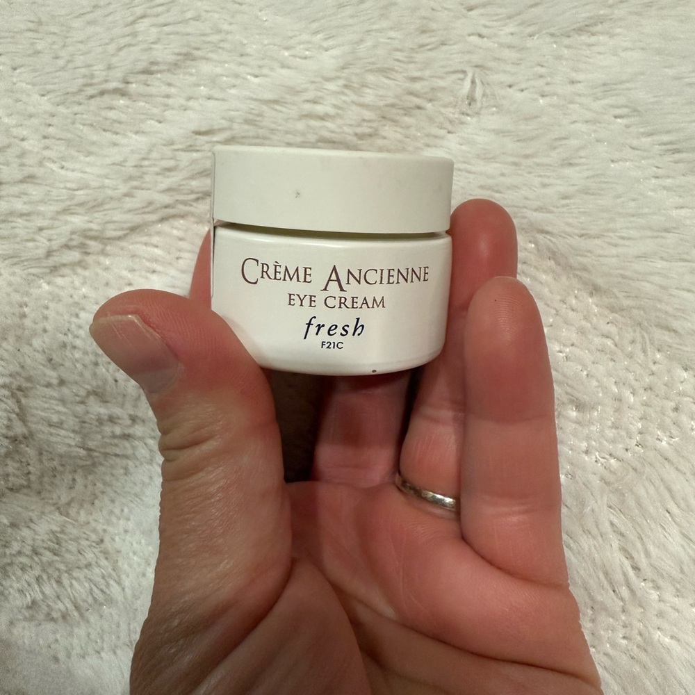 Fresh White Eye Cream Skincare